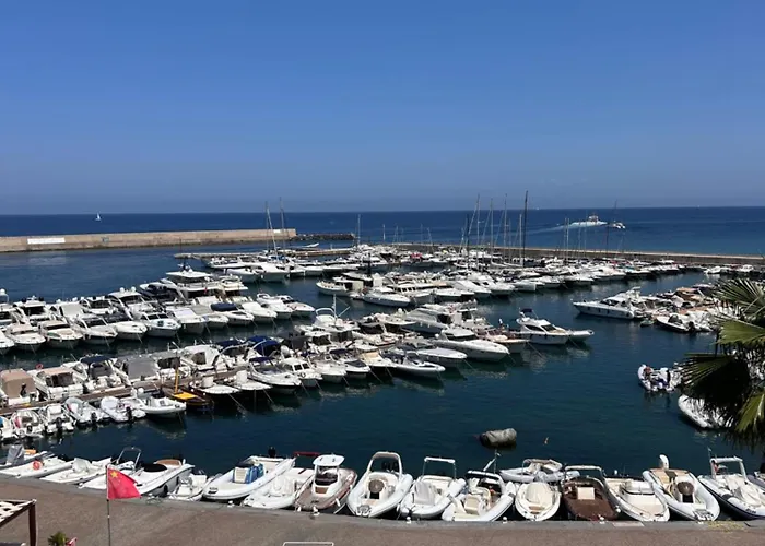 House Nino Форио