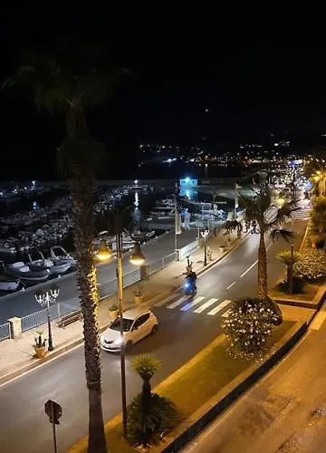 House Nino Форио